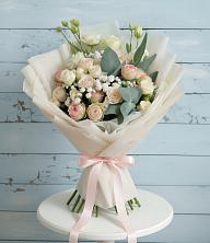 Букет цветов из:  Розы и Лизиантусы в Шацке