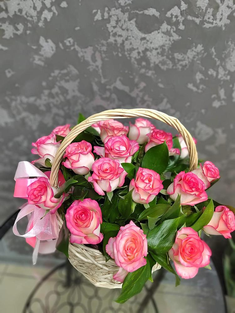 Цветочная композиция из Розы в корзине в Шацке