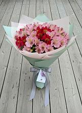 Букет цветов из:  Альстромерии в Шацке