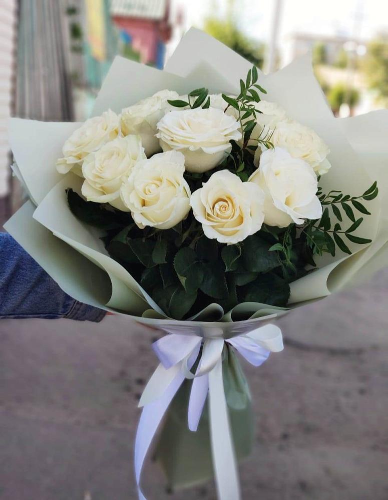 Букет Белые розы Проуд в Шацке