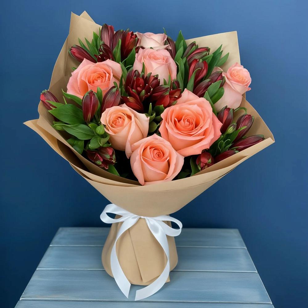 Букет цветов из: Розы и Альстромерии в Шацке