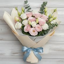 Букет цветов из:  Лизиантусы в Шацке