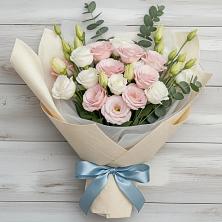 Букет цветов из:  Лизиантусы в Шацке