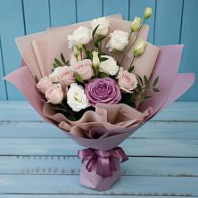 Букет цветов из:  Розы и Лизиантусы в Шацке