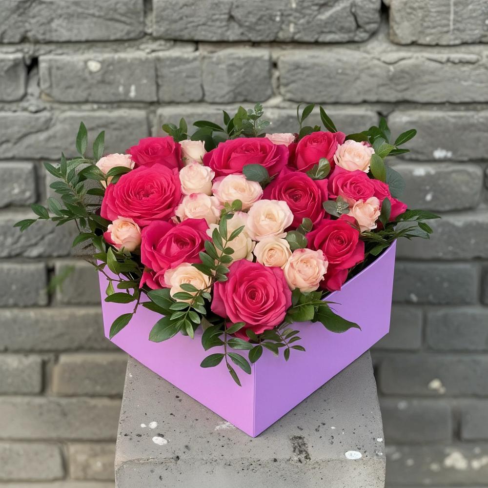 Цветочная композиция из Розы в коробке в Шацке