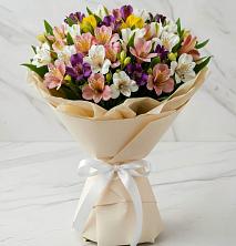 Букет цветов из:  Альстромерии в Шацке