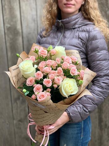 Букет цветов из: Розы в Шацке