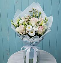 Букет цветов из:  Розы и Лизиантусы в Шацке