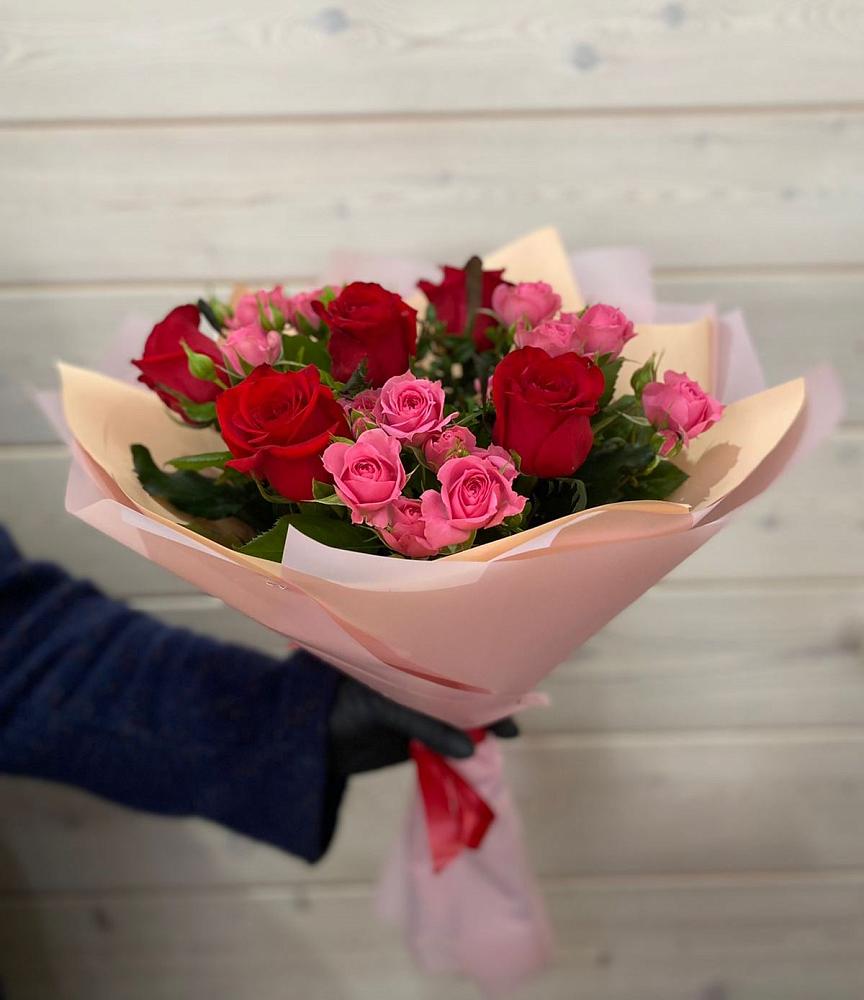 Букет цветов из: Розы в Шацке