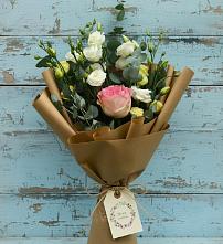 Букет цветов из:  Розы и Лизиантусы в Шацке