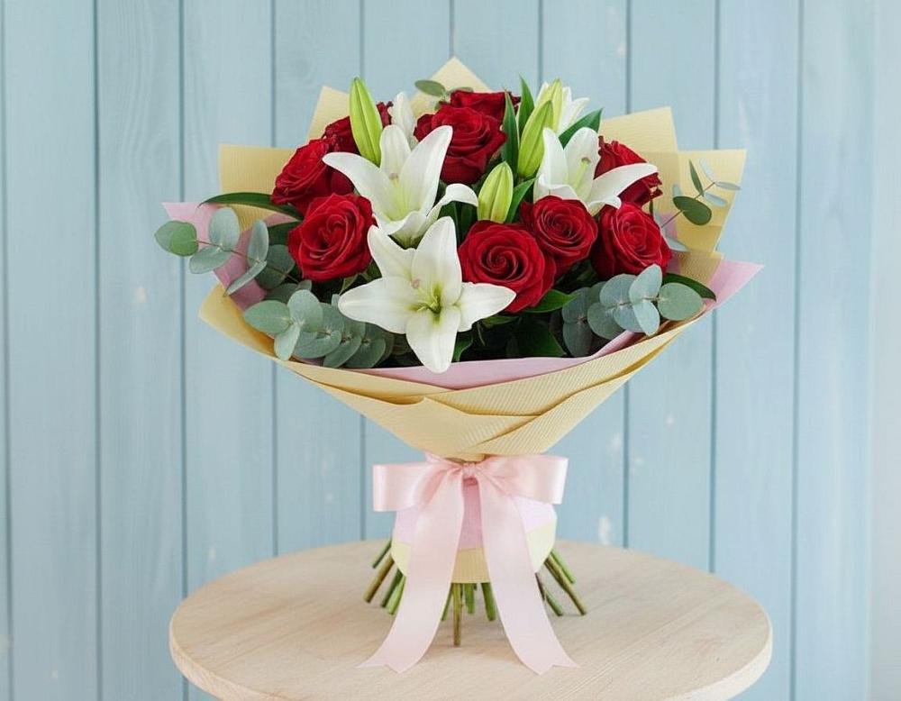 Букет цветов из: Лилии и Розы в Шацке